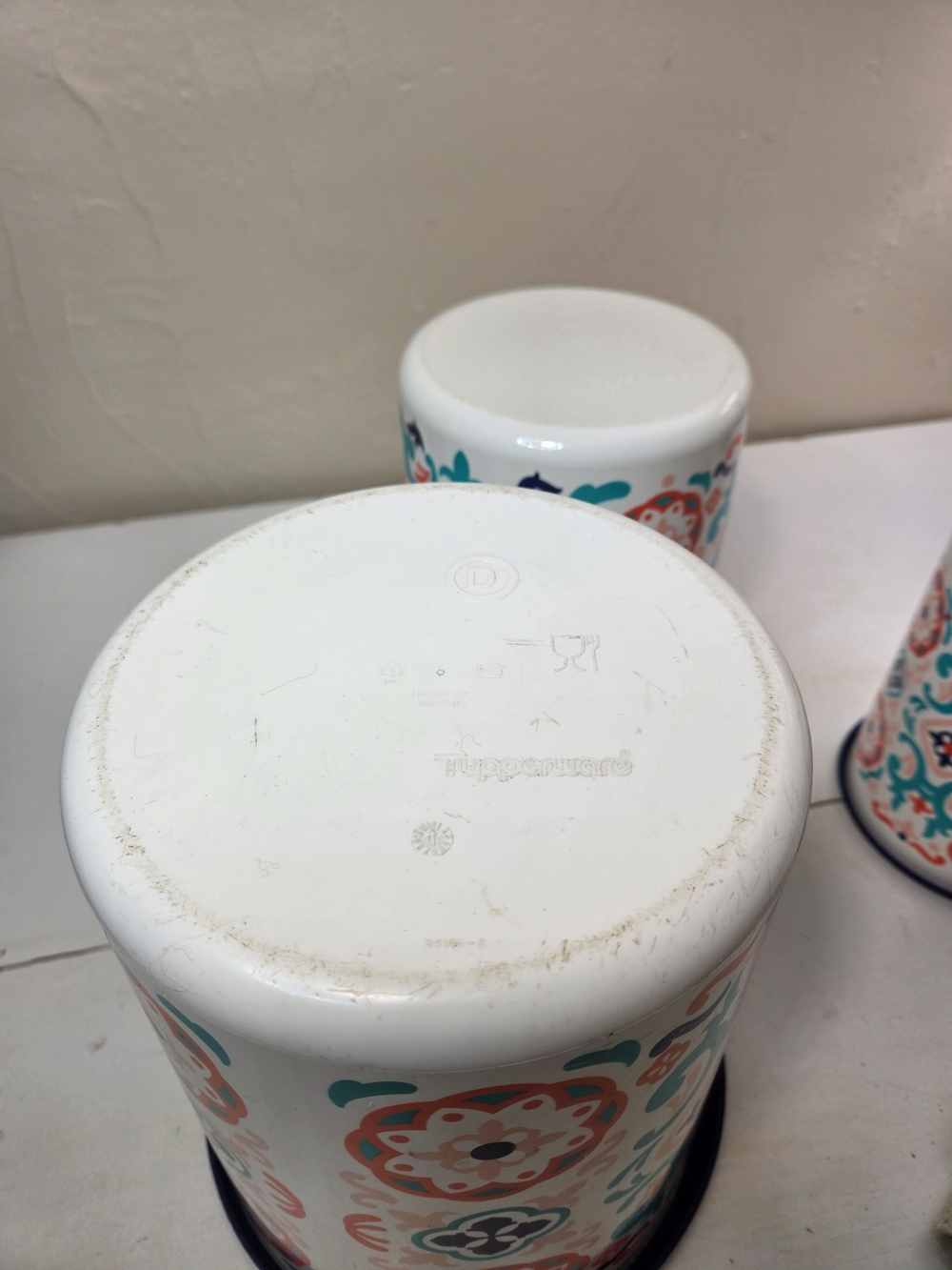 Tupperware Storage Canisters Blue Spanish Mediterranean Tiles Set Of 3 - Picture 11 of 11